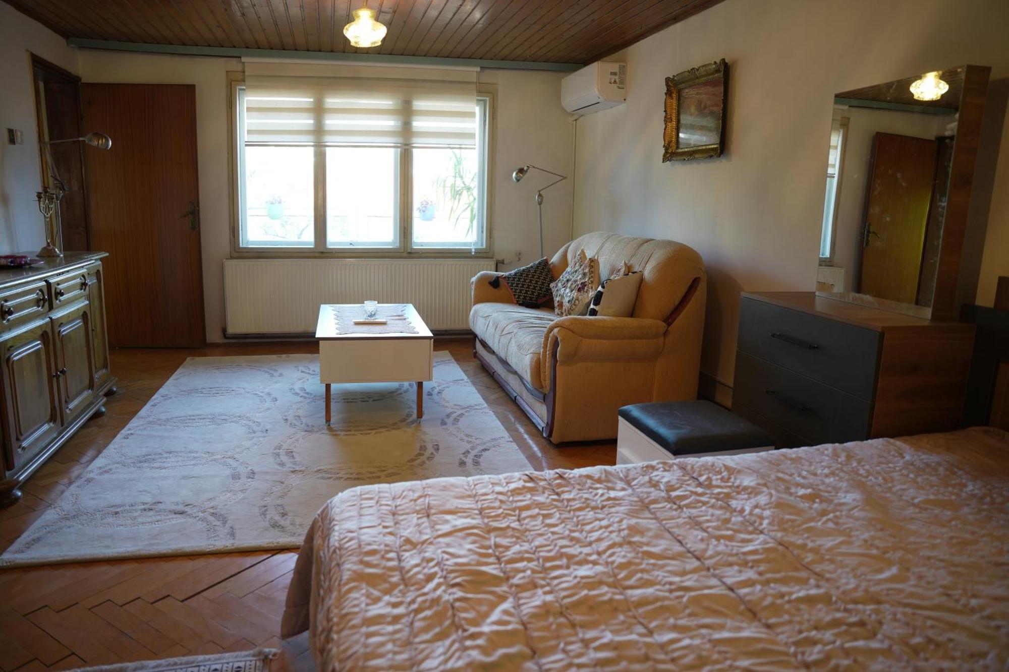 Old Street House Daire Priştine Dış mekan fotoğraf